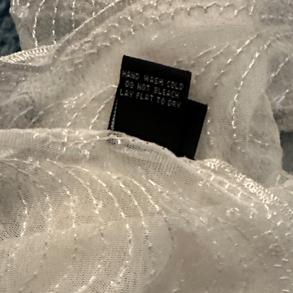 Cejon Ivory Sequin Wrap - Picture 7 of 10
